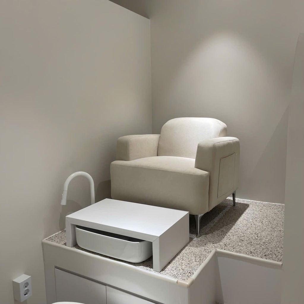 Comfortable Station